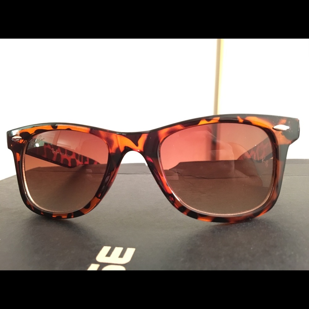 Ray Bans - Picture 2 of 4
